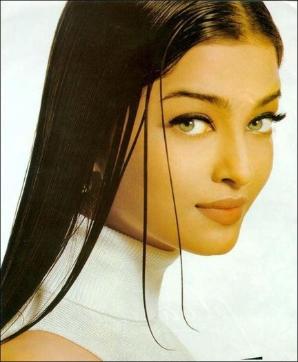 Aishwarya_Rai_1251140075_0
