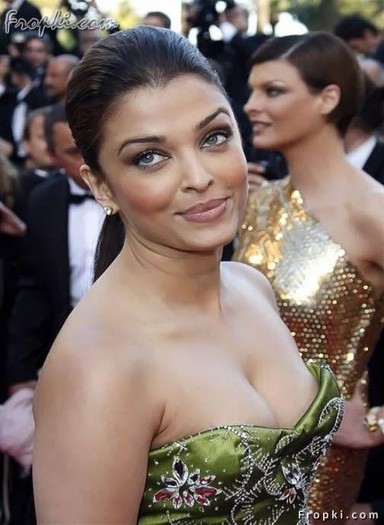 Aishwarya_Rai_1251140089_0