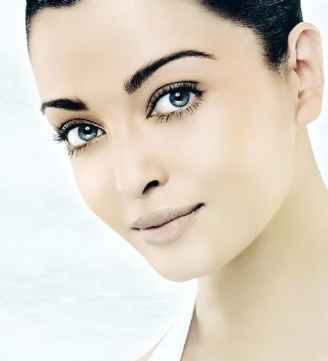 Aishwarya_Rai_1251140105_3