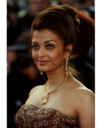 Aishwarya_Rai_1251140191_3
