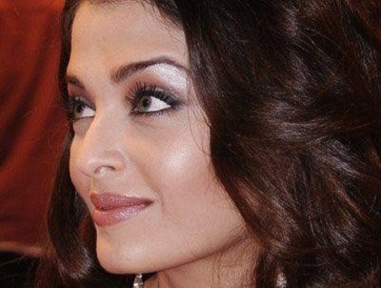 Aishwarya_Rai_1253629136_3