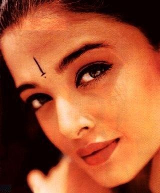Aishwarya_Rai_1253629148_4