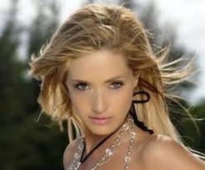 images - poze Lisette Morelos