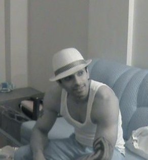 28845_117273404978014_117270464978308_94148_3681233_n - Karan Singh Grover