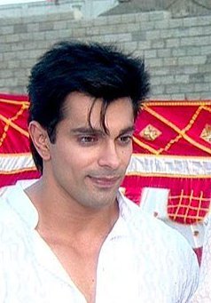 63353_149585341746820_117270464978308_223789_795156_n - Karan Singh Grover