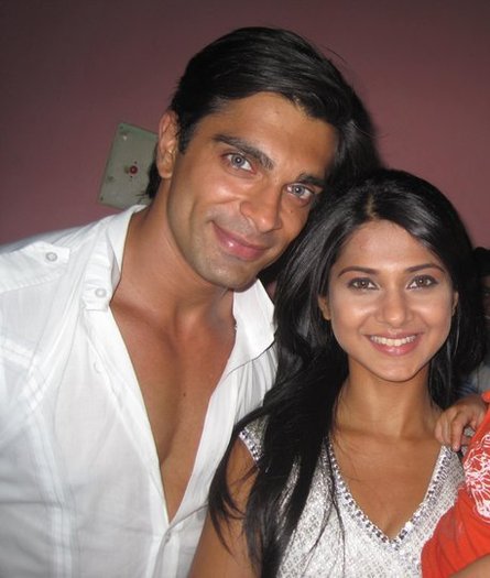 63388_141013922620051_100001343325649_201778_8217166_n - Karan Singh Grover
