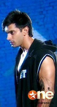 74475_161822877189733_117270464978308_280256_841184_n - Karan Singh Grover