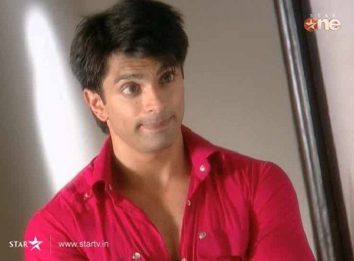 154226_121249254605348_100001608213238_151295_3273333_n - Karan Singh Grover