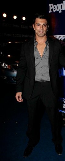 166262_174841389205942_145311068825641_437670_6390993_n - Karan Singh Grover