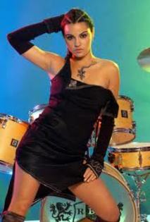 11 - club maite perroni