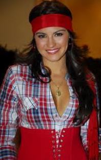 12 - club maite perroni