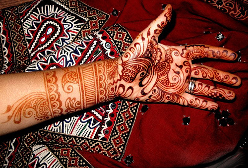 arabic-henna6 - Henna - vopseaua de pe mainile indiencelor