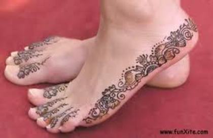 images - Henna - vopseaua de pe mainile indiencelor