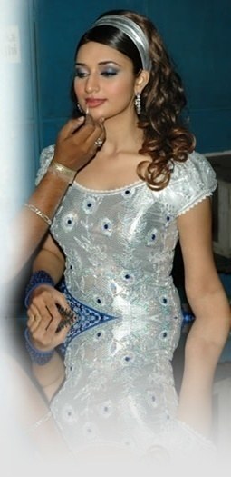 16386395_WMIVJJQYZ - xxDivyanka Tripathi-Divyaxx