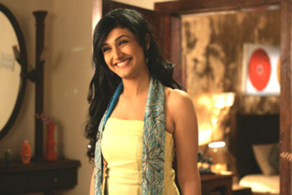 6930-Ragini Khanna_Bhaskar Bharti