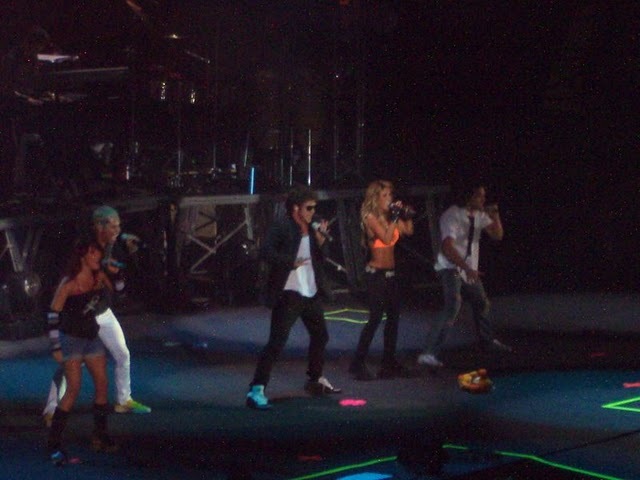 ATgAAACMpTGtWY1HCvWCO_PXAgO7KIjmrQkn3oKUQND1W-unPmFO19ID25KqiWmOWZKNHc_4YpU7dNfSNzq73ScZ3KlNAJtU9VCS - 0 Show RBD Arena HSBC