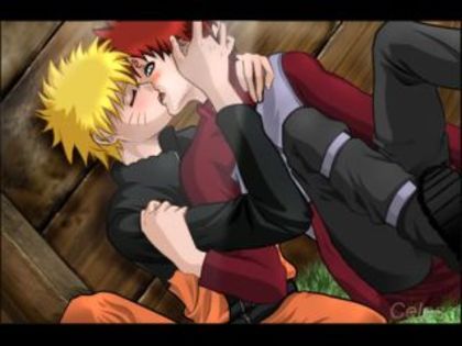 Gaara_and_Naruto_kiss - 000Naruto funny pictures