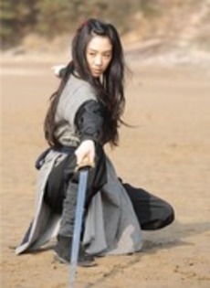 prima doamna comandant de armata:jojojojy