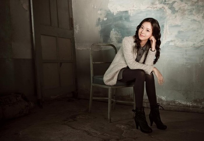 2ms35ua - Moon Chae Won - Selly winter collection