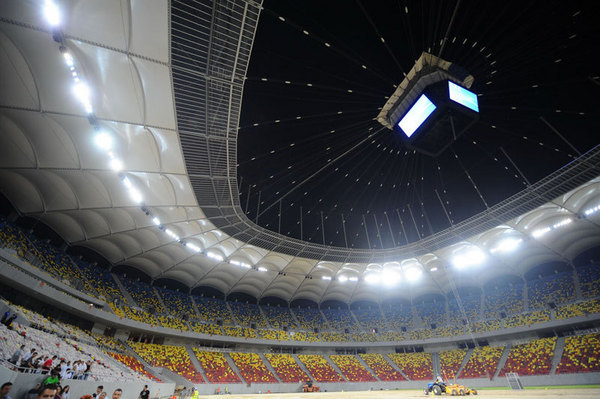 3 - 23 Inaugurare Arena National