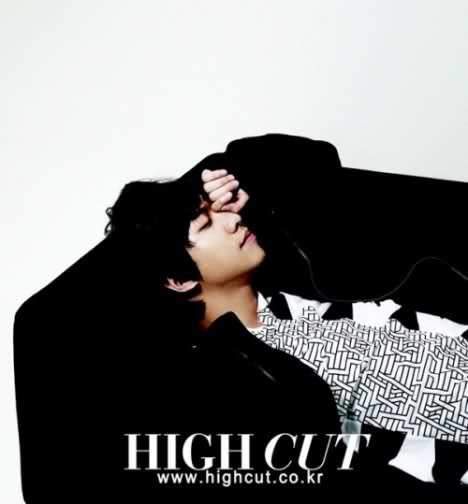 k0ix6w - Kim Hyun Joong vs Lee Seung Gi in High Cut