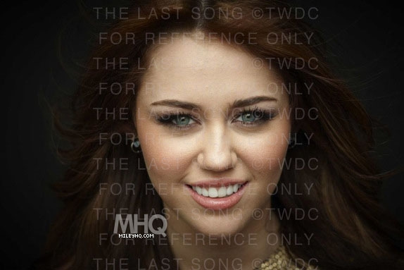 Miley Cyrus (23) - x - Miley Cyrus