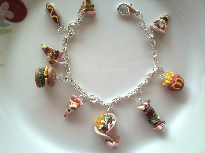 IMG568; bratara fimo
