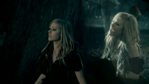 Avril Lavigne - Alice 0462