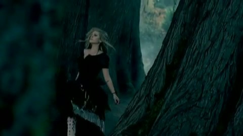 Avril Lavigne - Alice 0472