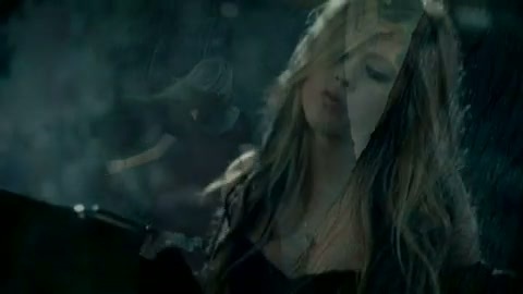 Avril Lavigne - Alice 0482