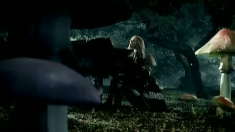 Avril Lavigne - Alice 0969
