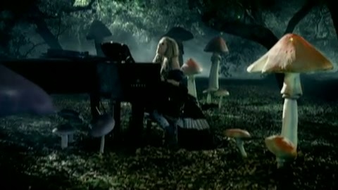 Avril Lavigne - Alice 0999 - Avril - Lavigne - Alice - Official - Music - Video - Caps - Part 02