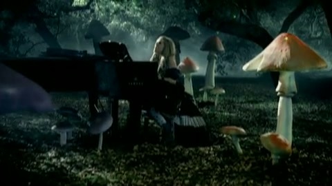 Avril Lavigne - Alice 0999