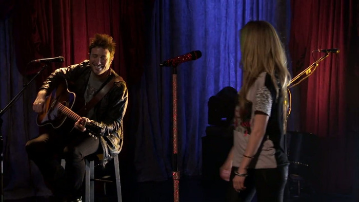 Avril Lavigne - Smile (AOL Sessions) 0993