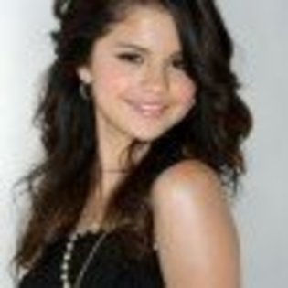 Selena-Gomez - REVISTA 2011