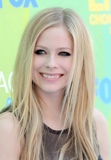 Avril+Lavigne+2011+Teen+Choice+Awards+Arrivals+Fb5CAKUp-Abl - At The Teen Choice Awards 2011 - arrivals