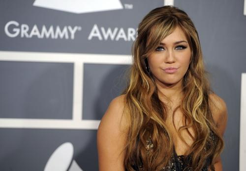Miley Cyrus (48)