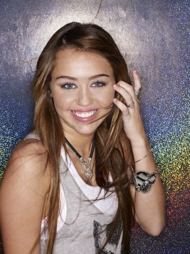 Miley Cyrus (108)