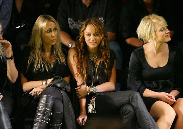 Miley Cyrus (160)