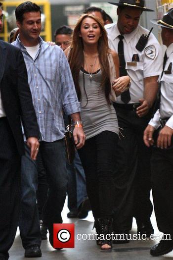 Miley Cyrus (224)