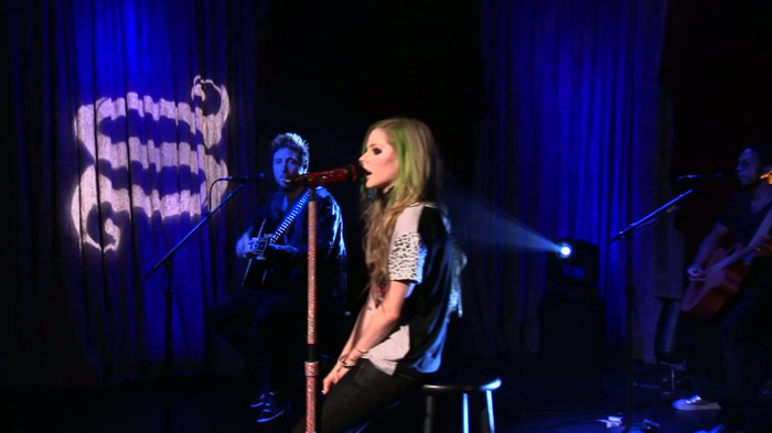Avril Lavigne - What The Hell (AOL Sessions) 0495 - Avril - Lavigne - AOL - Session - What - The - Hell - Caps - Part 01