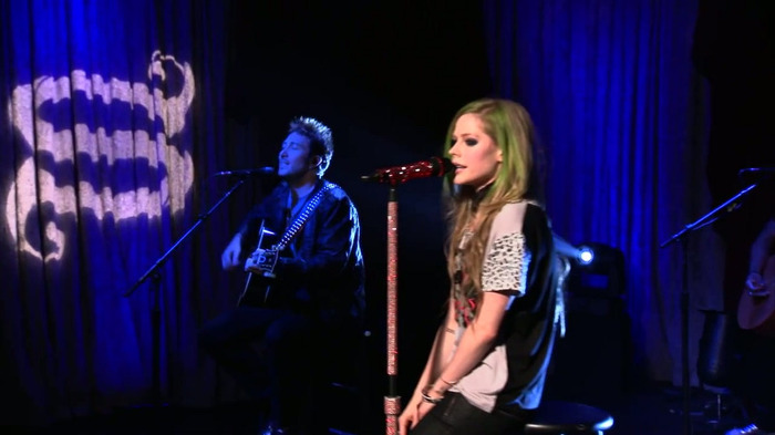 Avril Lavigne - What The Hell (AOL Sessions) 0498 - Avril - Lavigne - AOL - Session - What - The - Hell - Caps - Part 01