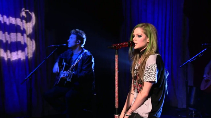 Avril Lavigne - What The Hell (AOL Sessions) 0500 - Avril - Lavigne - AOL - Session - What - The - Hell - Caps - Part 01