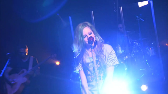 Avril Lavigne - What The Hell (AOL Sessions) 0516