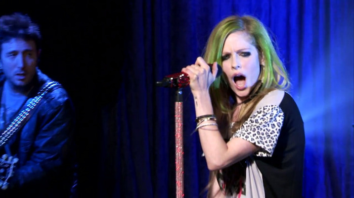 Avril Lavigne - What The Hell (AOL Sessions) 0986
