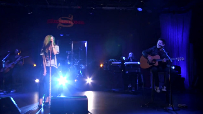 Avril Lavigne - What The Hell (AOL Sessions) 0991