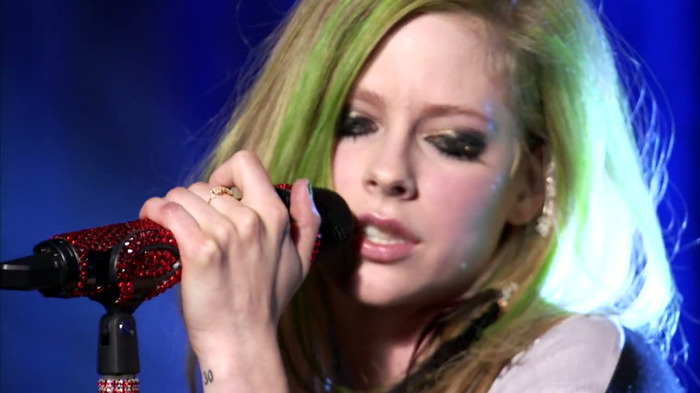 Avril Lavigne - What The Hell (AOL Sessions) 0999 - Avril - Lavigne - AOL - Session - What - The - Hell - Caps - Part 02