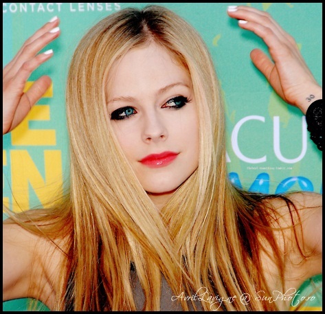 tumblr_lplzucAPha1qzj4p0o1_r1_500