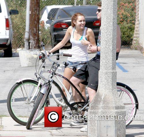 Miley Cyrus (278)