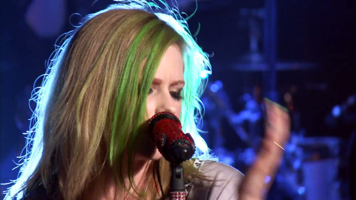 Avril Lavigne - What The Hell (AOL Sessions) 1003